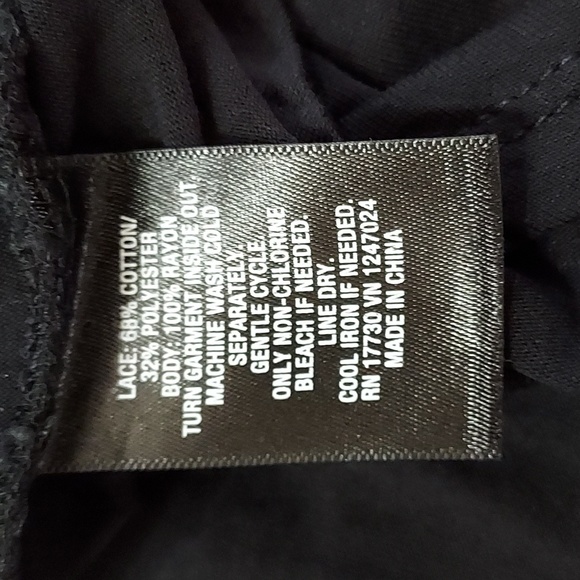 Black Lace front tank top - Picture 9 of 9